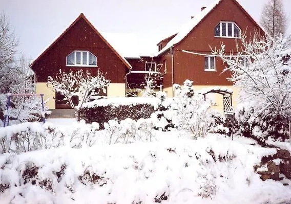 Appartement In Schoenfeld Mit Grossem Garten Dresde